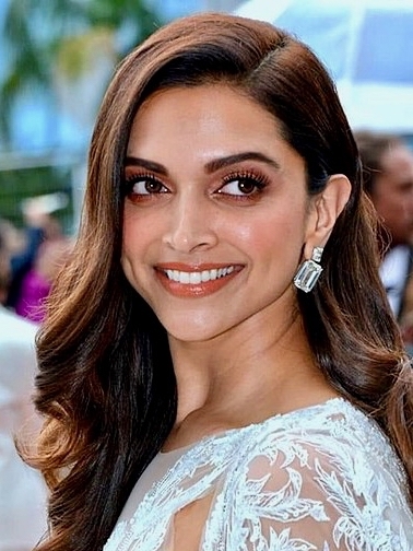 ashley stanfill recommends porn deepika padukone caroline mahar add porn deepika padukone photo