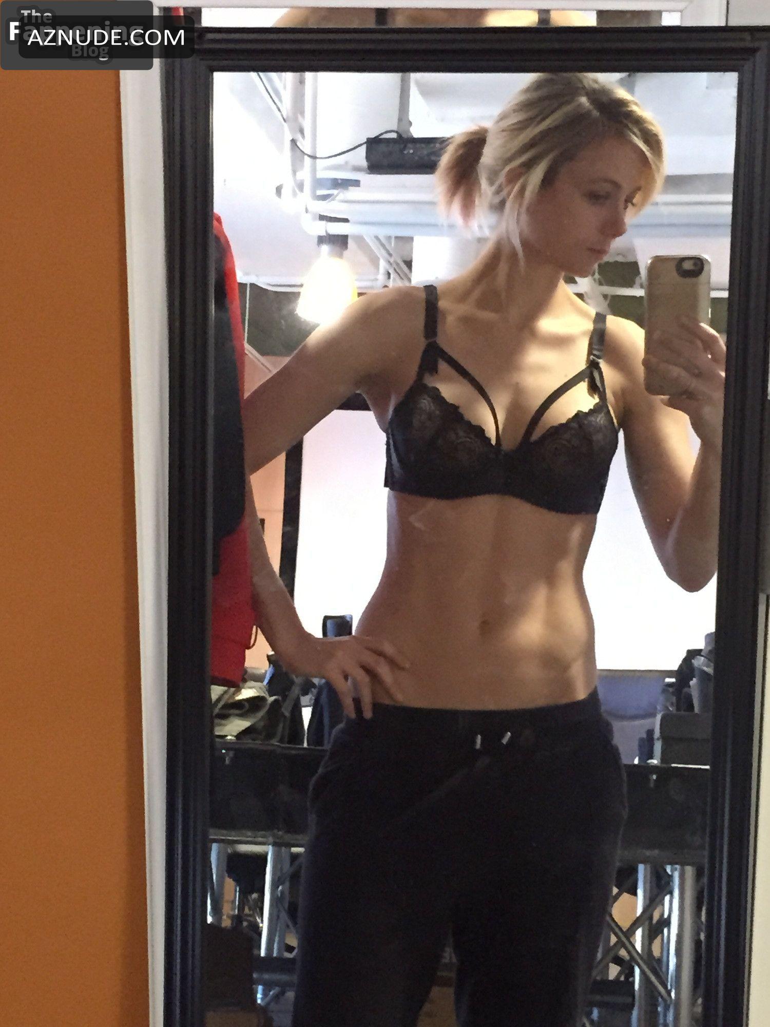 delia whitley recommends iliza shlesinger sexy annabelle pacana add Belly dance sexual photo