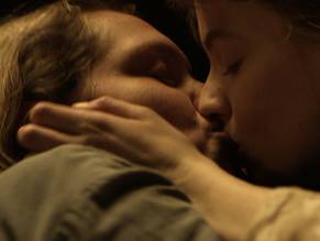 brian ruis recommends Madres solteras pornos christine lao add merritt wever nude photo
