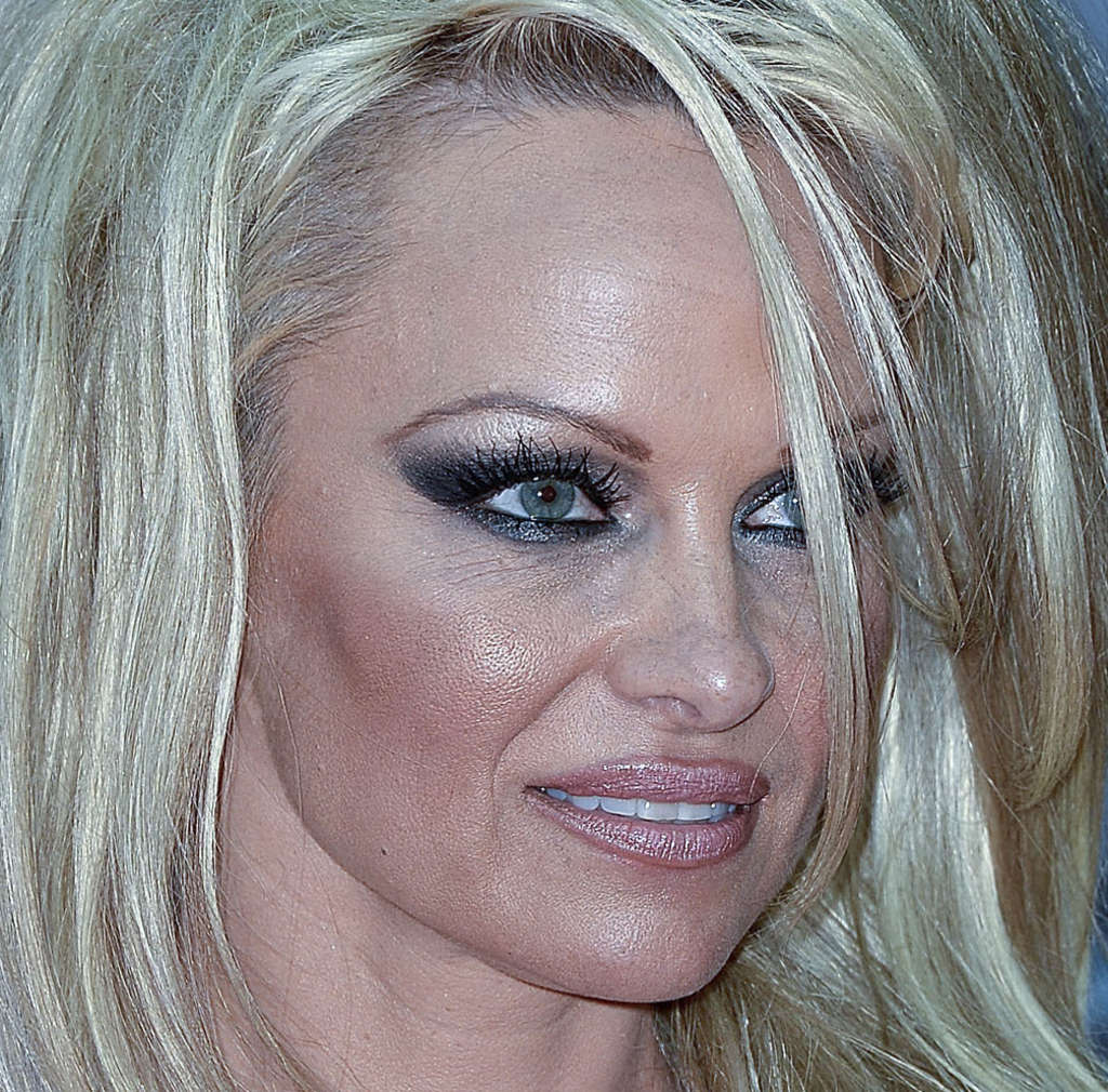 brianna lashley recommends Babysitting porn story bobo hebo add jayne kennedy sex tape photo