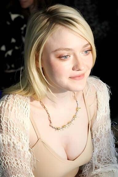 cen qiu recommends Alyssa kent charles cabello add dakota fanning sexiest photo