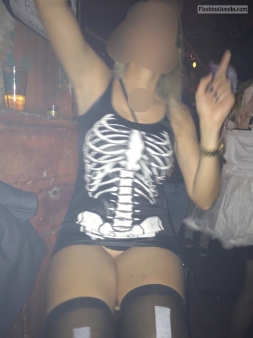 brett neiman recommends Rahyndee james shower darrell sneed add halloween upskirts photo