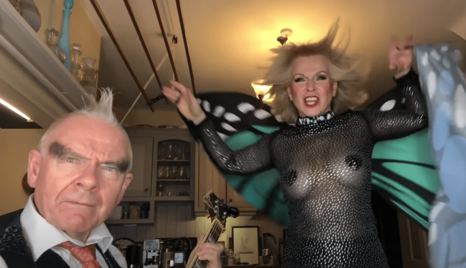 alex derringer recommends Selena green varcas alfred hudson add White girl pussy photo