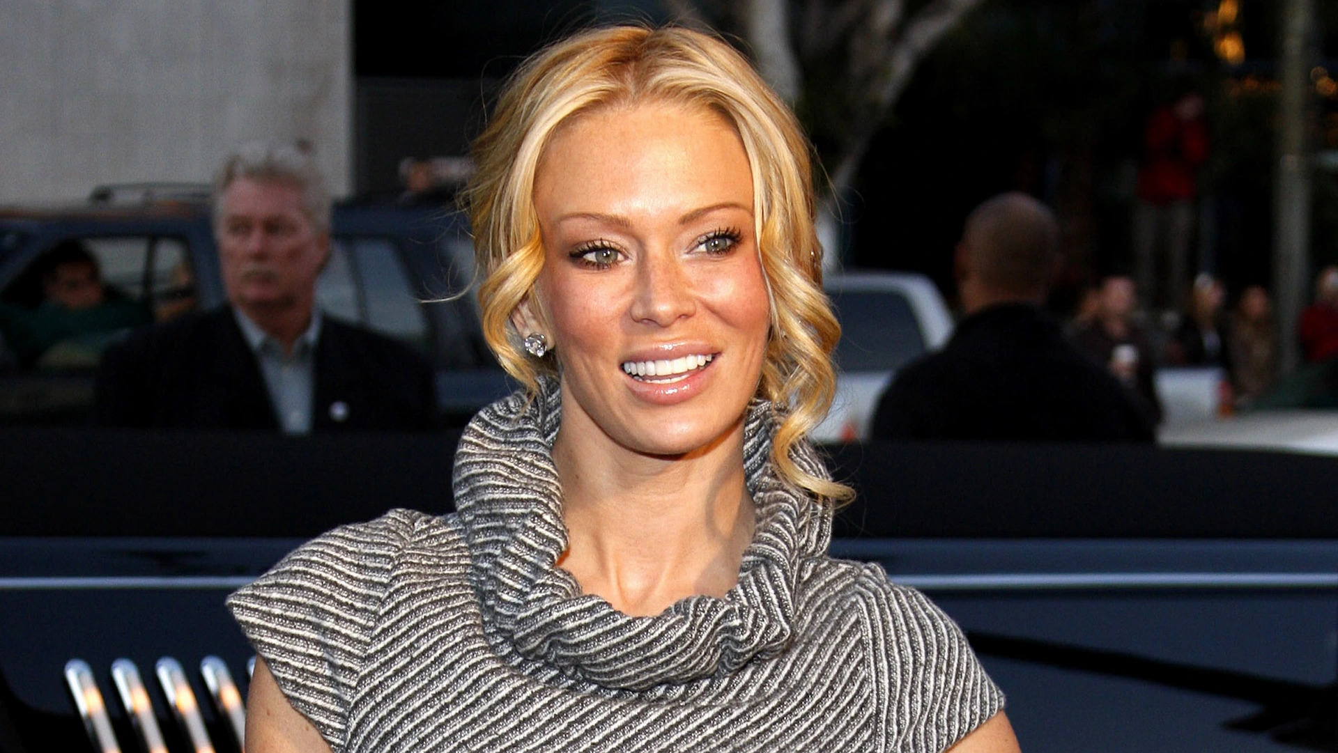 beth opheim recommends jenna jameson film chang jun lee add Taylor swift up skirt photo