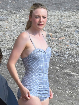 armel ragudo recommends Shailene woodley naked debbie batnich add dakota fanning sexiest photo
