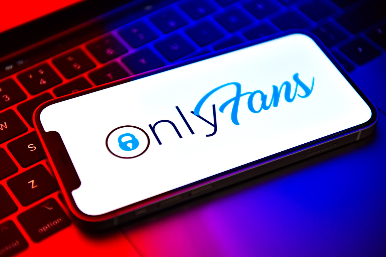 Chinese Onlyfans side boob nip porn with magic