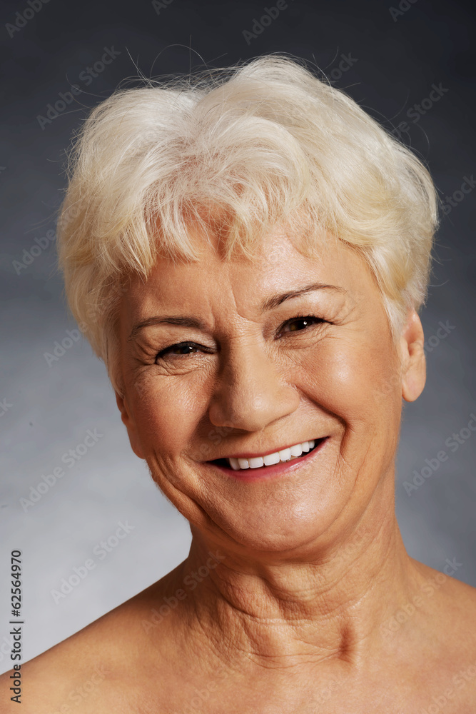 astra decker recommends Car head ebony candise sorensen add pics of nude old women photo